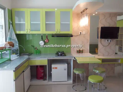 Educity Tower Yale Apartment - Comfortable and Strategic Location
