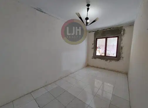 Strategically Located House in Greenland, Batam Centre