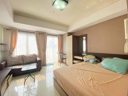 Studio Apartment at Royal Mediterania Garden Residence with Pool View