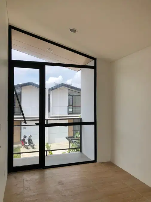 Cendana Icon Estate Karawaci 2 жумекті пәтері