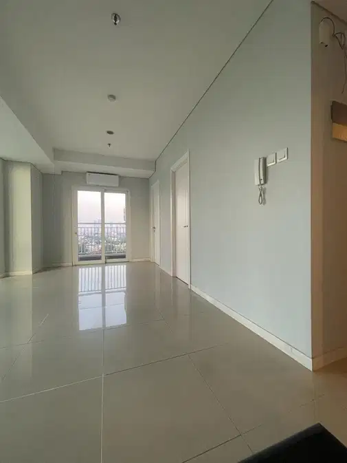 2BR Corner Apartment at Metro Park