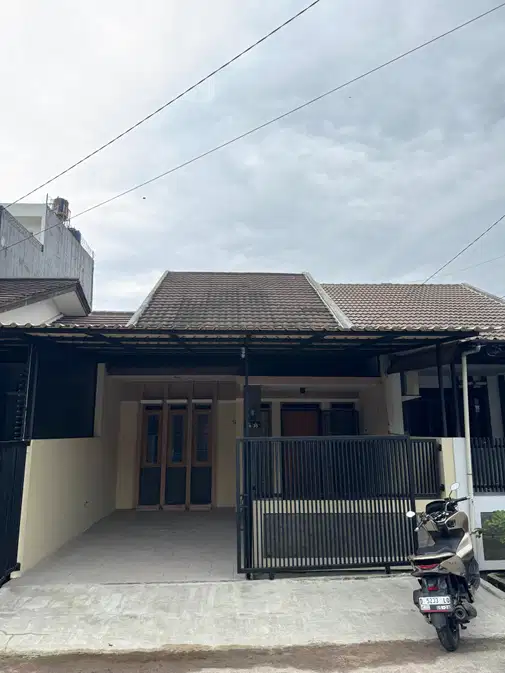 Comfortable 3-Bedroom House in Taman Holis Indah