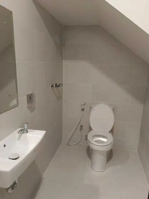 2-Bedroom House Near Aniva Junction, Newly Painted