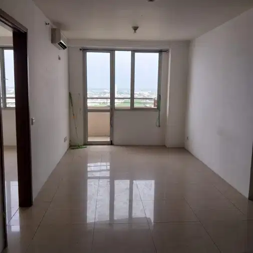 Paladian Apartment: 3+1 Bedrooms, High Floor, Ready to Move In