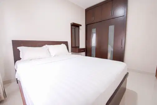 Central Jakarta Apartment with Multiple Facilities