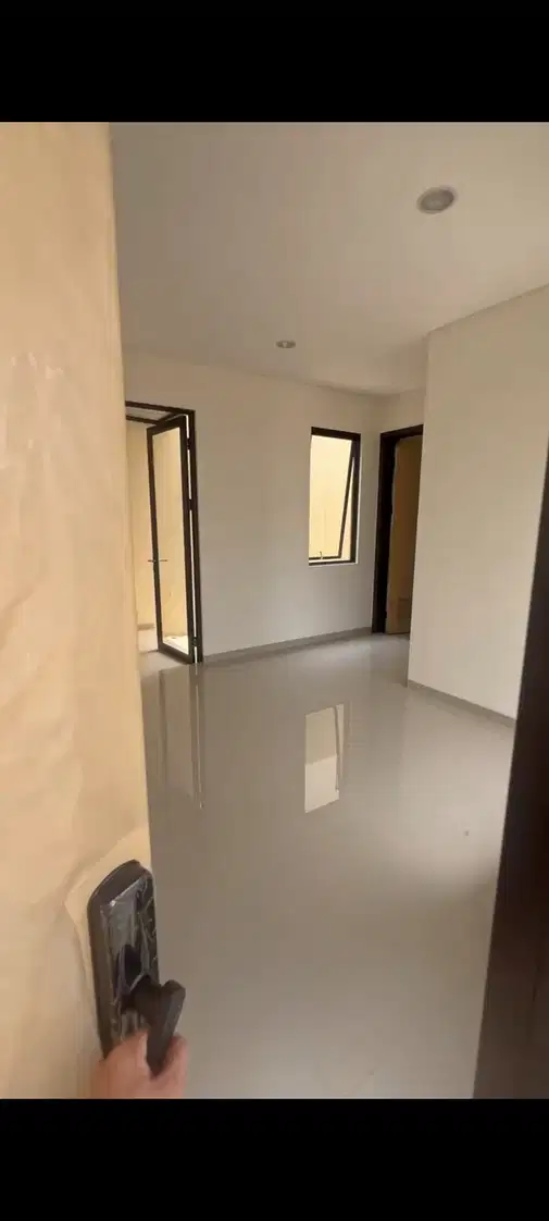 New House in Suvarna Sutera Pasar Kemis - 4 Bedrooms, 82m²