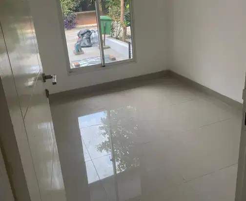 BSD қаласына жақын Green Hill кластеріндегі Serpong Garden 2-дегі 2 жұманатын үй