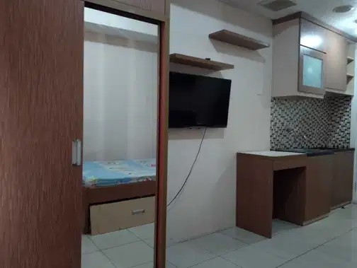 Furnished 2 Bedroom or Studio Apartment
