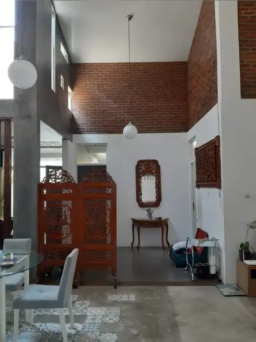 Comfortable House in Central Bandung, Strategic Location