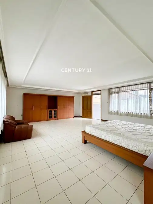 Spacious 2-Story House in Pondok Indah with Pool