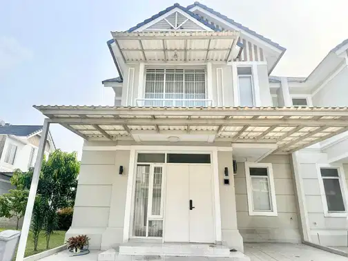 Hoek House Fully Furnished Ready to Move In at Lavon, Cikupa
