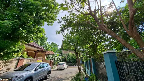 Comfortable 2-Bedroom House in Semarang, Close to Amenities