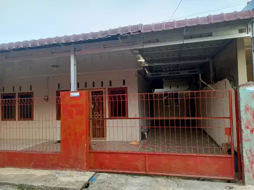 Annual Rental: Two Small Houses in Siteba Complex