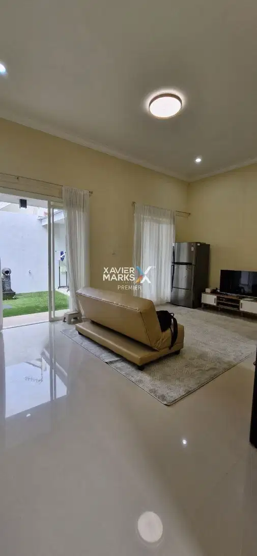 Minimalist Modern Fully Furnished House at Villa Puncak Tidar, Malang
