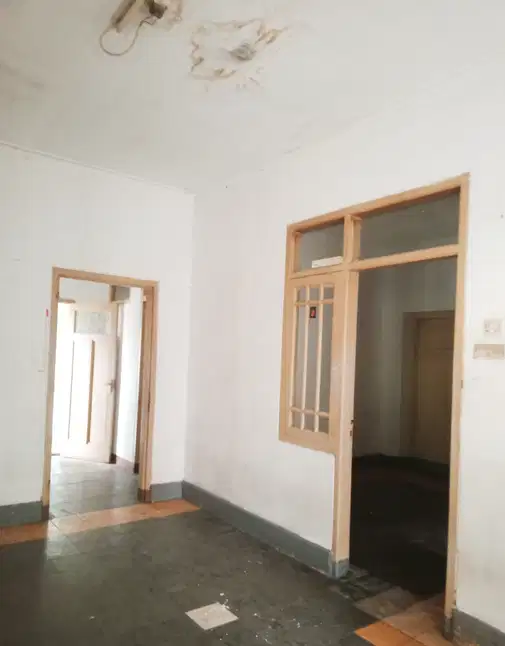 Main Road Property, Strategic Location Near PVJ Mall