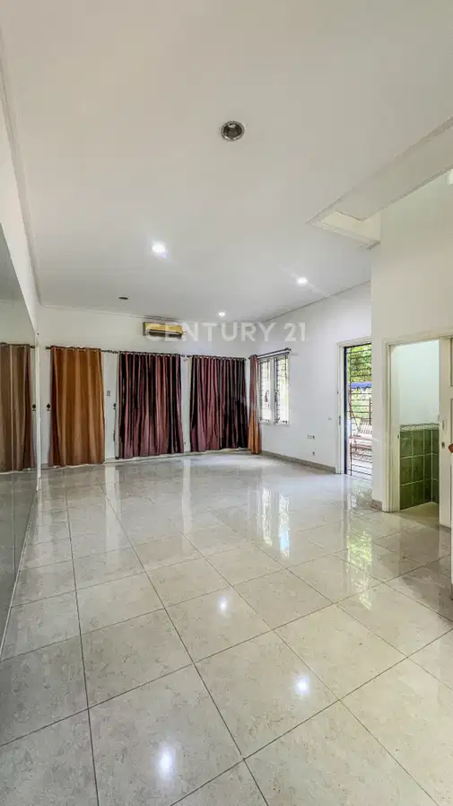Strategic Location Property with Multiple Features