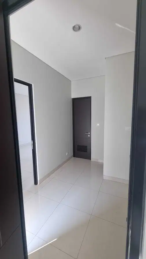 Fully Furnished 5-Bedroom House in Summarecon Bekasi