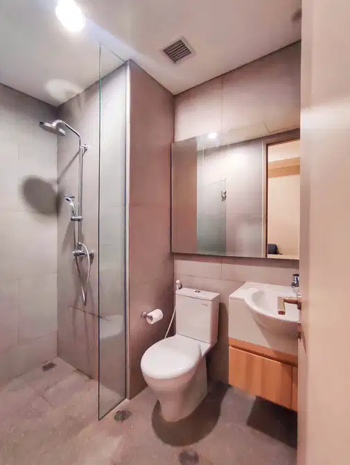 Fully Furnished 1-Bedroom Apartment in Menara Jakarta with City View