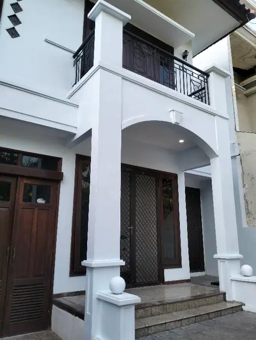 Spacious West Surabaya House with Security