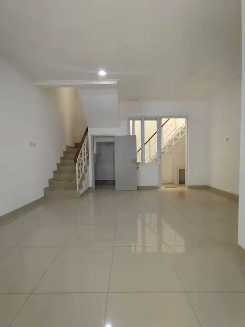 Neat Ready-to-Move-In House at Elista Village, Gading Serpong