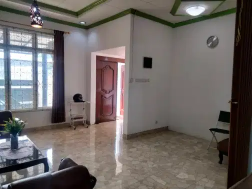 Furnished House in Quiet Residential Complex with 2-Car Carport