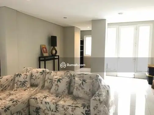 Casa Royale Cipete - Толық жабдықталған кең 4-бөлмелі үй