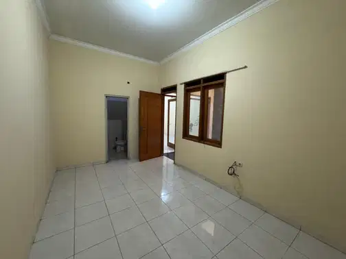 Comfortable 3-Bedroom House in Taman Holis Indah