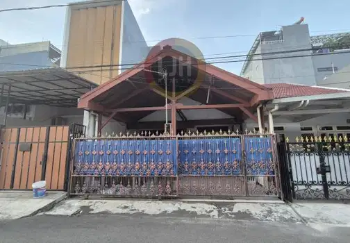 Strategic Location House, Ready to Move In, 24-Hour Security
