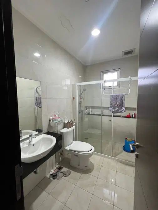 Golf Island Property - 8x15 Spacious Rental with Multiple Amenities
