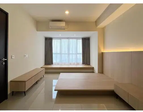 Furnished Orange County Apartment with Pool Access