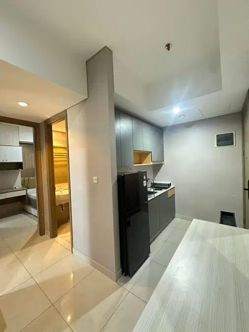 Taman Anggrek Residence-тегі жиһазбен жабдықталған 2 бөлмелі пәтер