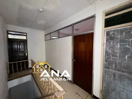 2-Story House in Jelambar, West Jakarta with 3 Bedrooms and Garage
