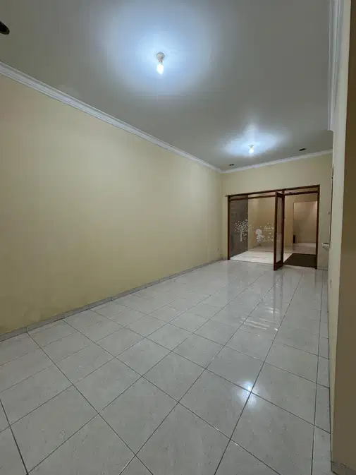 Comfortable 3-Bedroom House in Taman Holis Indah