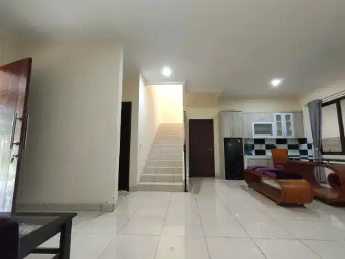 Fully Furnished 3+1 Bedroom House with Garage