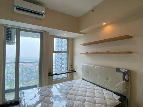 Modern Studio Apartment Connected to Pakuwon Mall