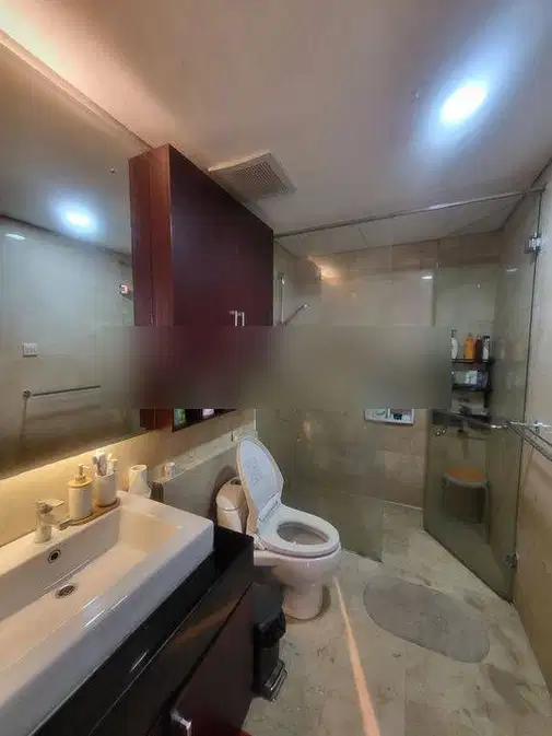 Royale Springhill 3 BR Apartment in Kemayoran with Multiple Facilities