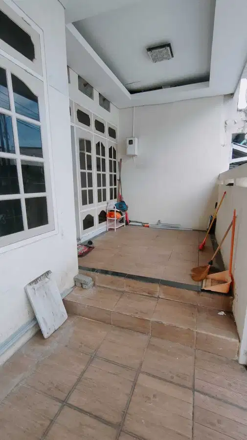 3-Bedroom House with Kitchen and Basic Amenities