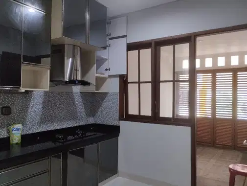 Modern House Near International School with Amenities