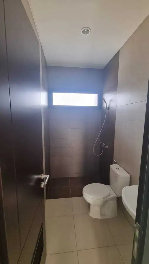 Fully Furnished 5-Bedroom House in Summarecon Bekasi