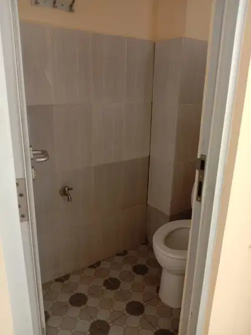 6-Unit Property with Shared Kitchen, Free Water and Trash