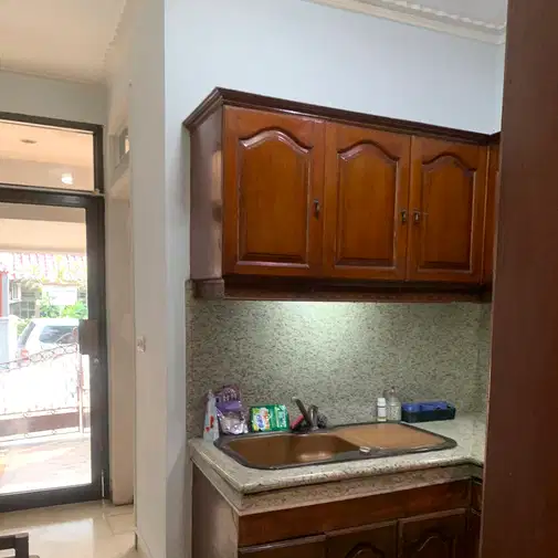 2-этажный дом с меблированными комнатами в Pinang Mas, Pondok Indah