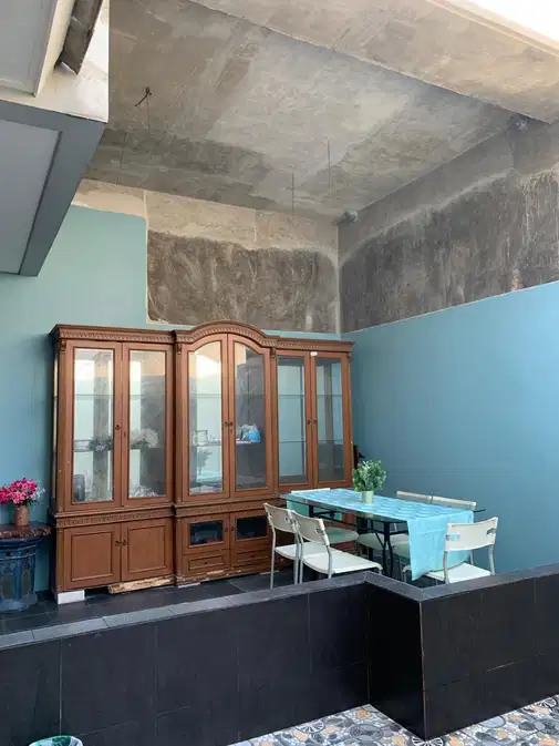Semi-Furnished House in Suvarna Sutera Bahana