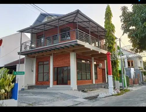 Two-story house near Tugu Boto, negotiable rental price