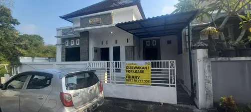 Semi-furnished 3BR House near Airport with AC