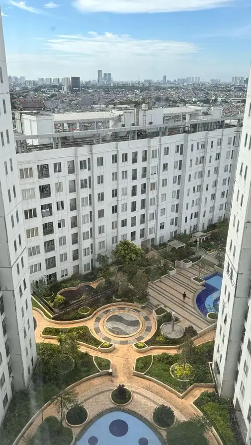 1BR Fully Furnished Bassura City Apartment with City/Pool View