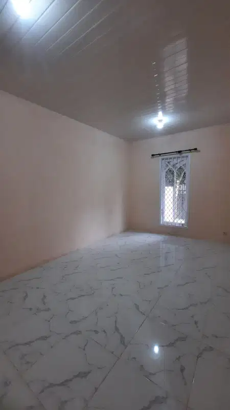 Spacious House Near Rawa Buntu Station