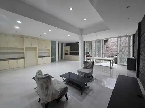 High-Spec House in Graha Family, Spacious and Modern