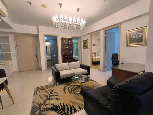 LARIZ MANSION - Private Lift Corner Apartment with City View