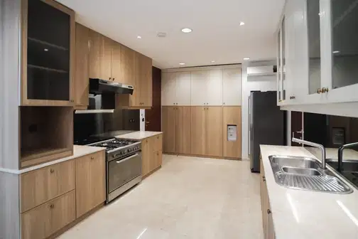 5 Bedroom Modern House in Tropical Compound Cipete