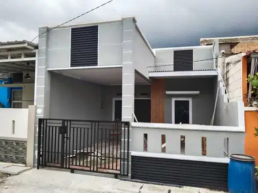Modern 2-Bedroom House in Pondok Ungu Permai